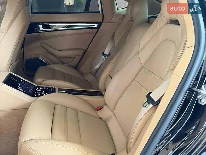 Фастбэк Porsche Panamera 2016 в Днепре