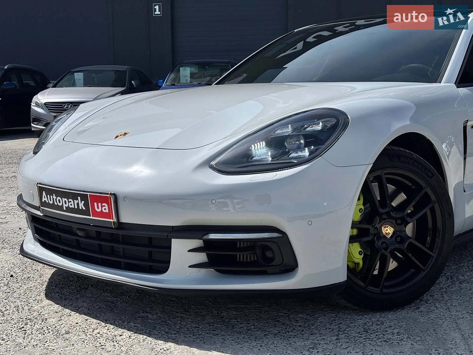 2017 Porsche Panamera - мініатюра 3