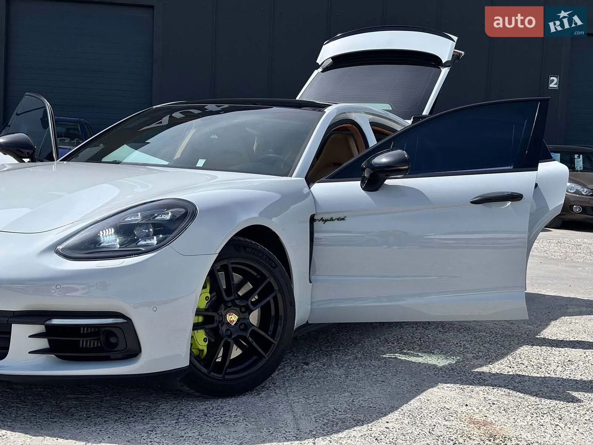 2017 Porsche Panamera - мініатюра 26