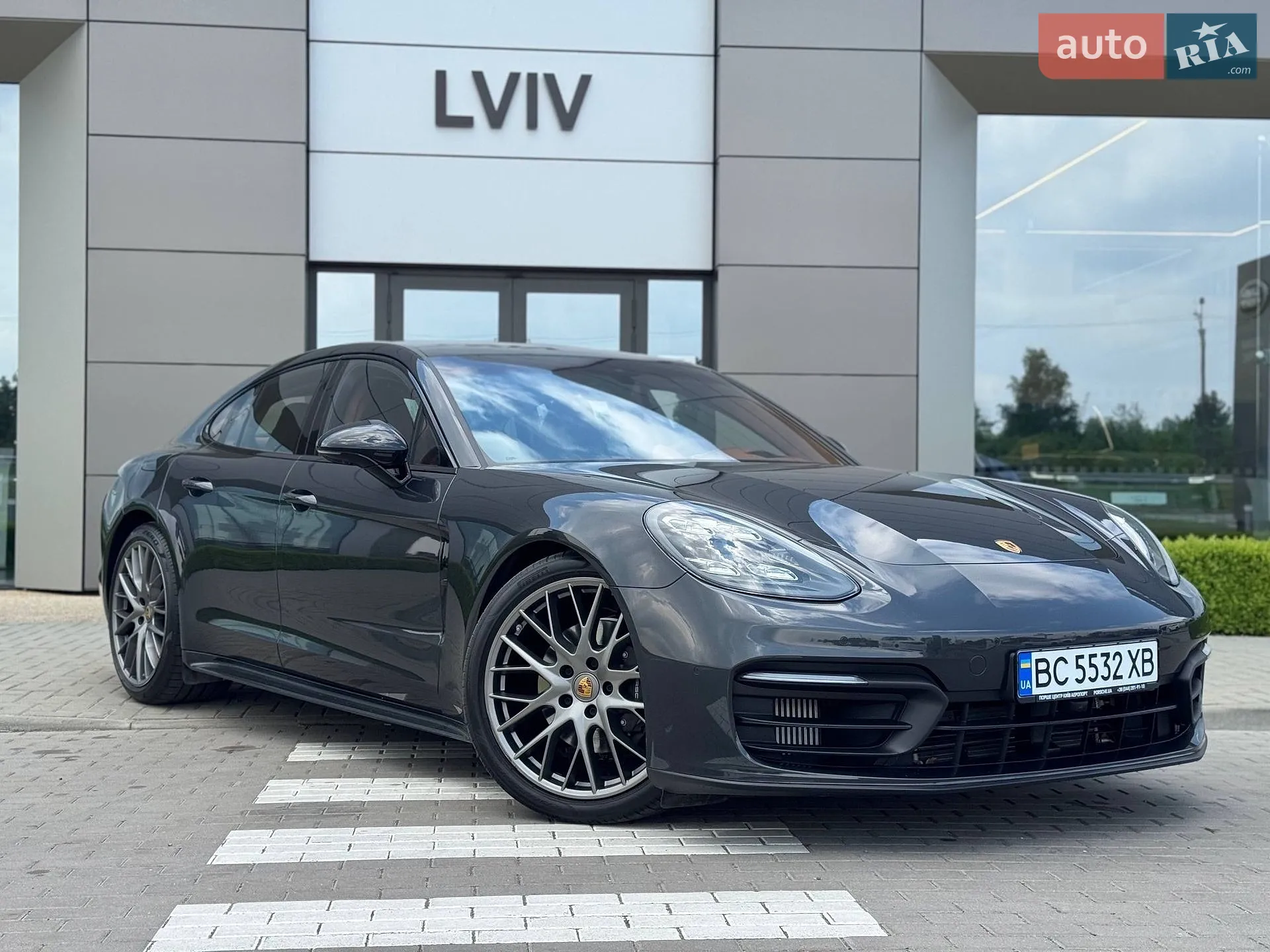 2022 Porsche Panamera - мініатюра 2