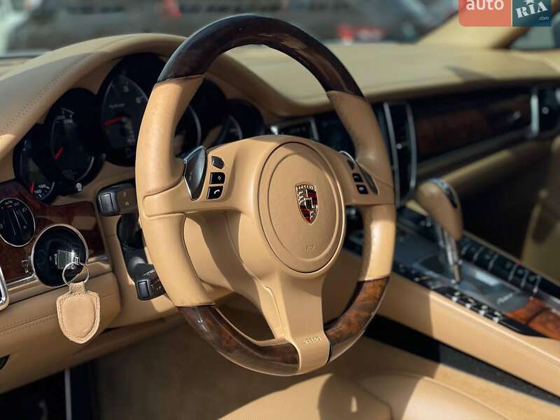 Фастбэк Porsche Panamera 2011 в Одессе фото 11 Фастбэк Porsche Panamera 2011 в Одессе