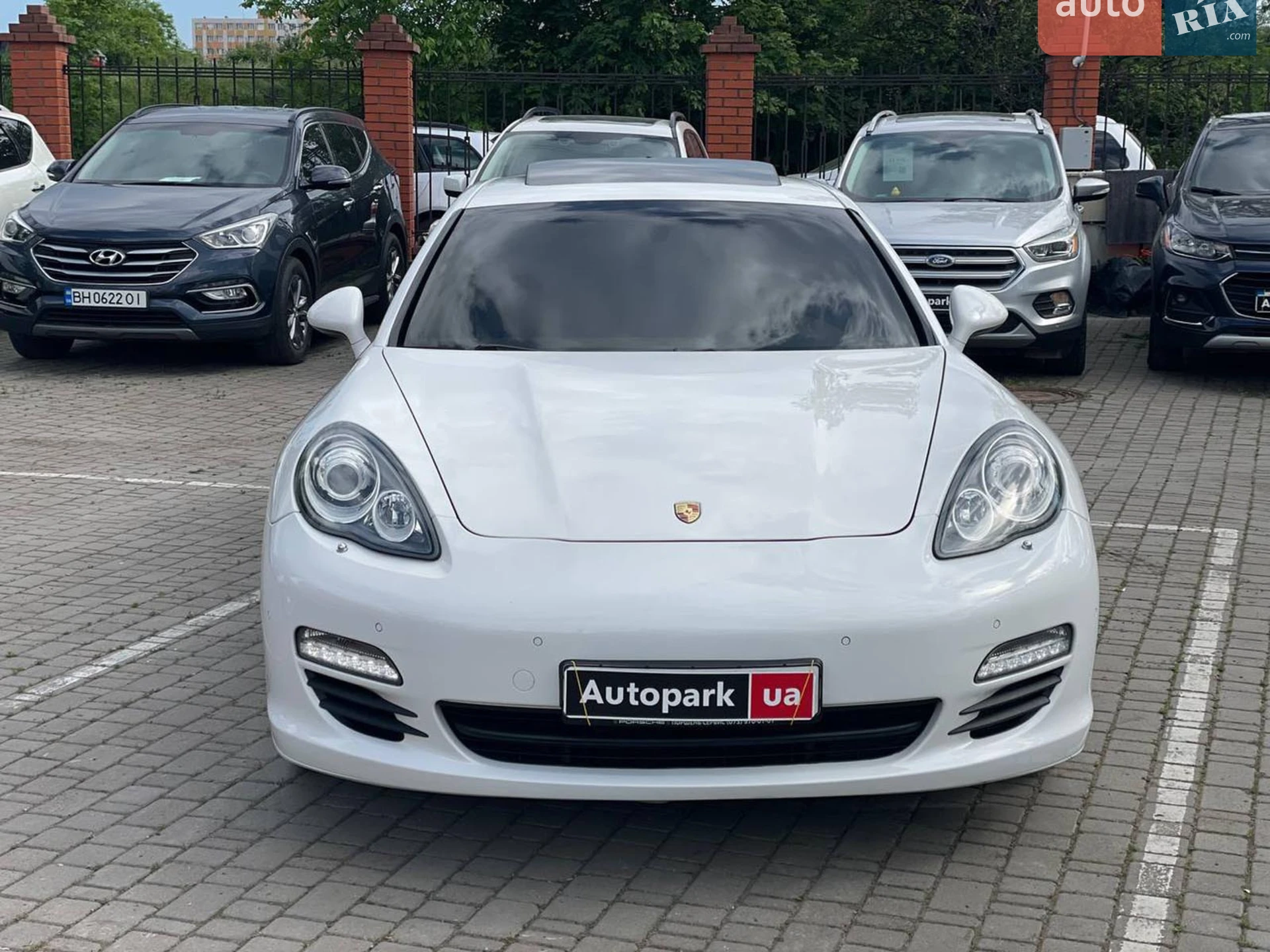 2011 Porsche Panamera - мініатюра 2