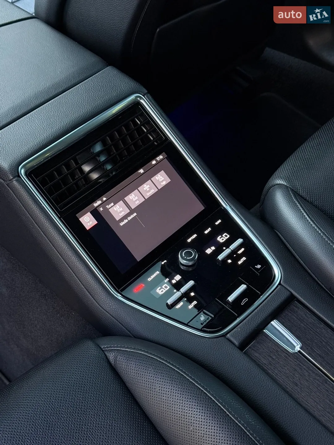 2022 Porsche Panamera - мініатюра 26