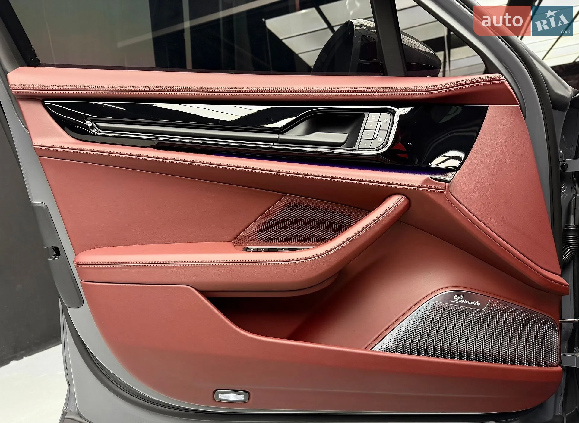 2025 Porsche Panamera - мініатюра 24