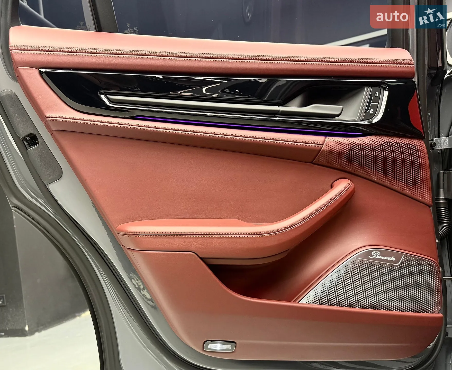 2025 Porsche Panamera - мініатюра 39