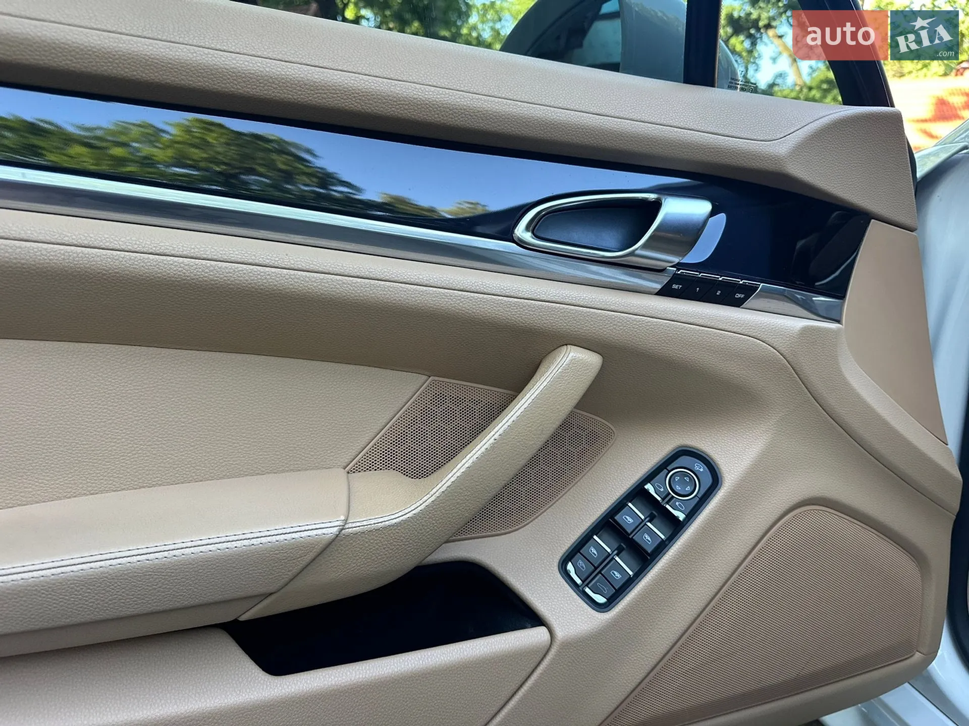 2010 Porsche Panamera - мініатюра 11