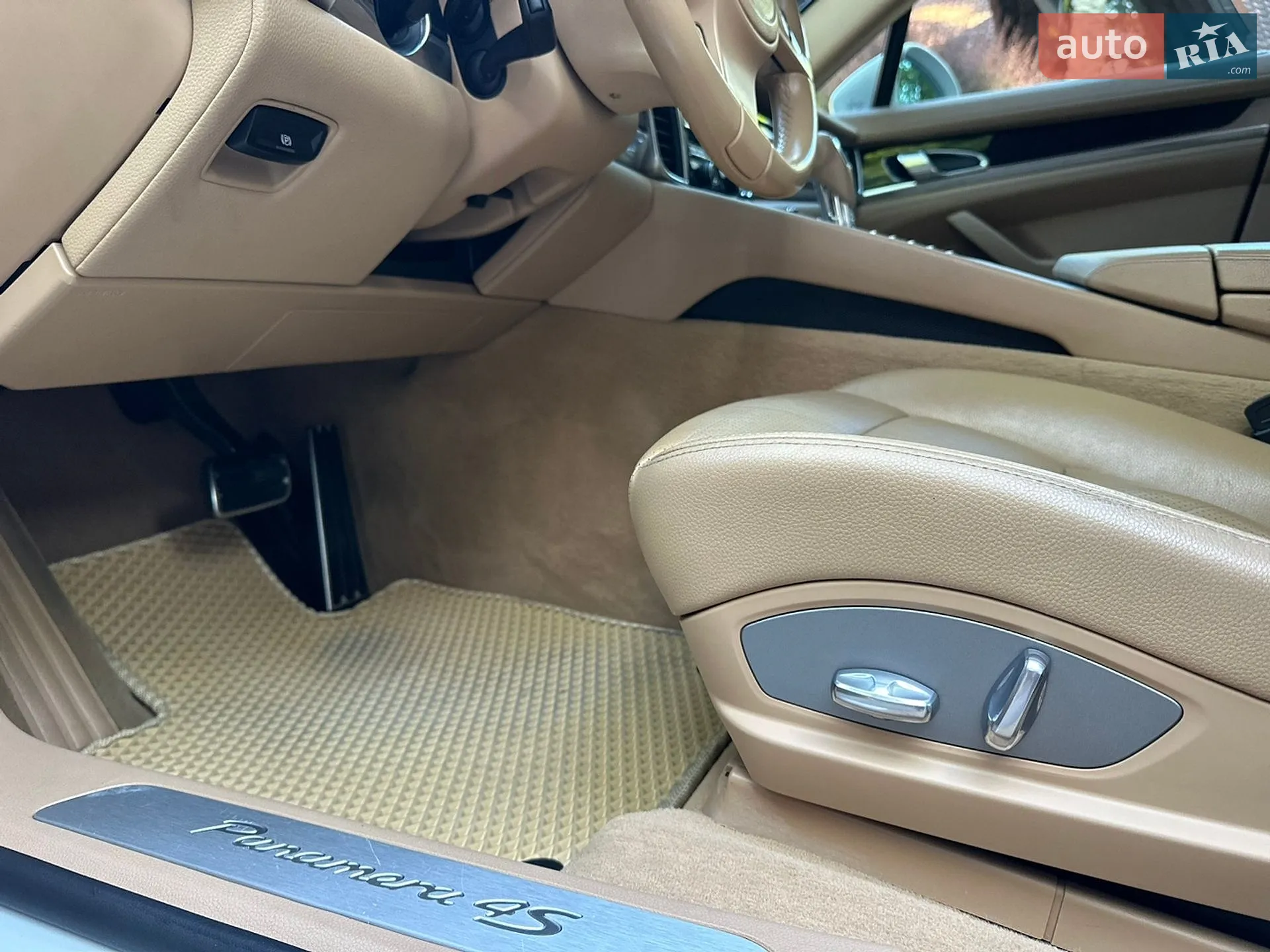 2010 Porsche Panamera - мініатюра 12
