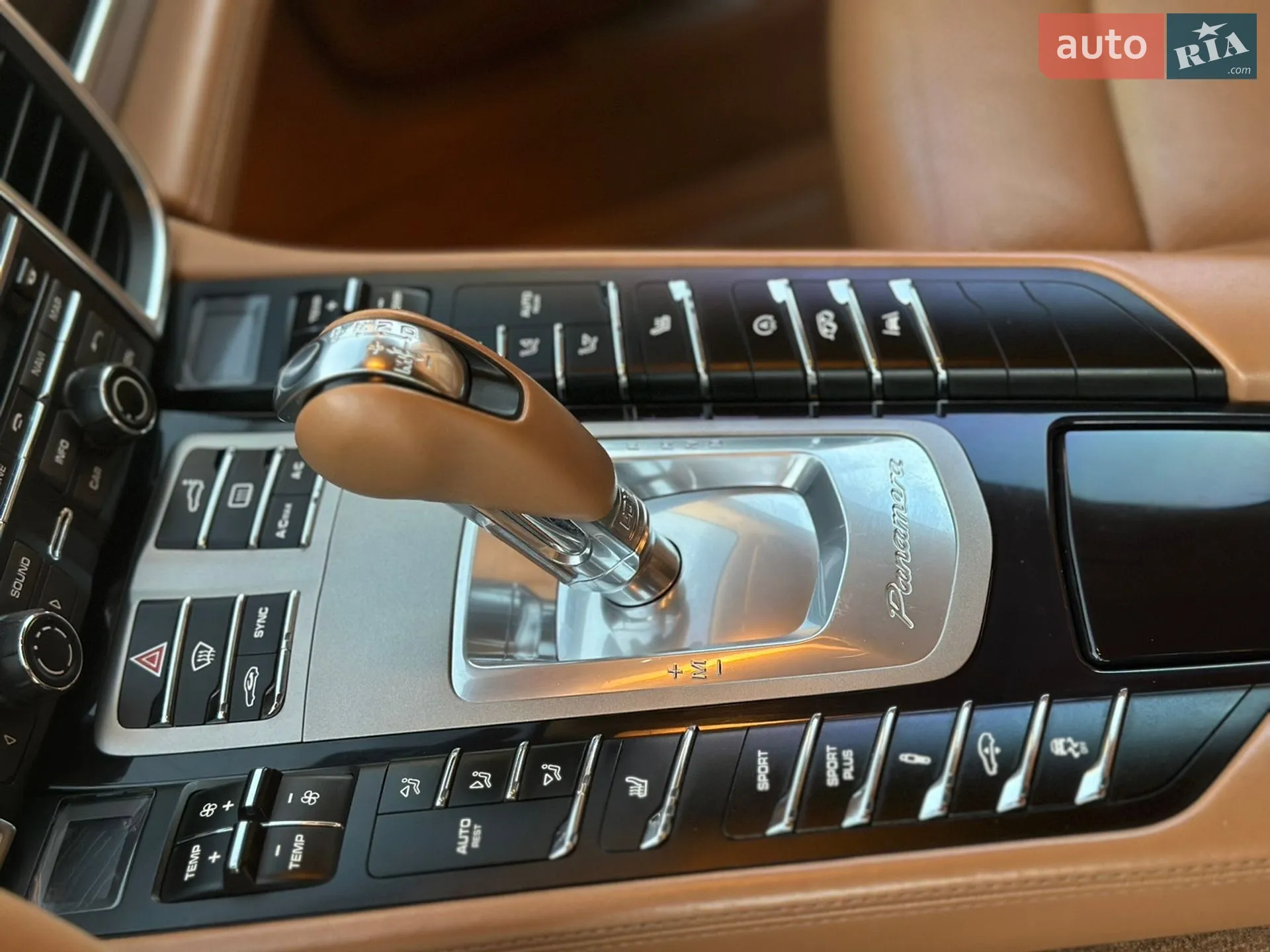 2014 Porsche Panamera - мініатюра 25