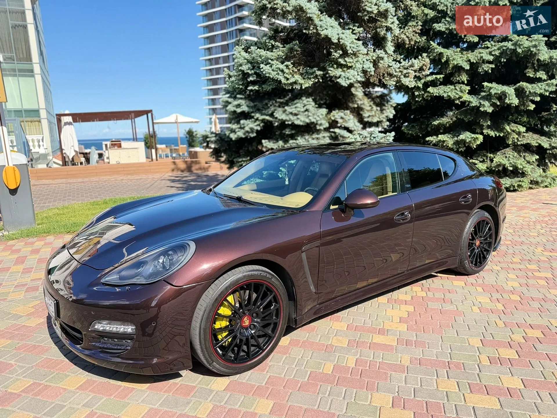 2010 Porsche Panamera - мініатюра 3