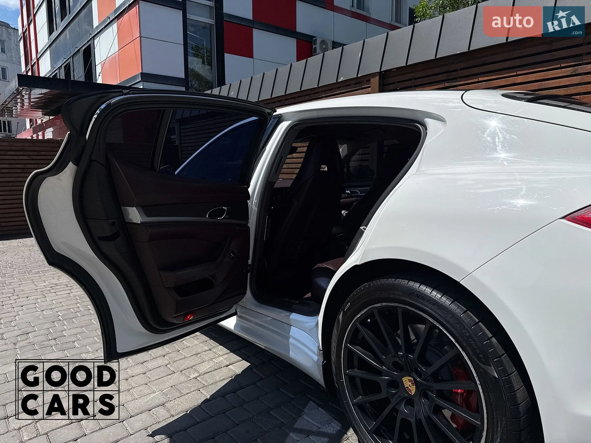 2011 Porsche Panamera - мініатюра 32