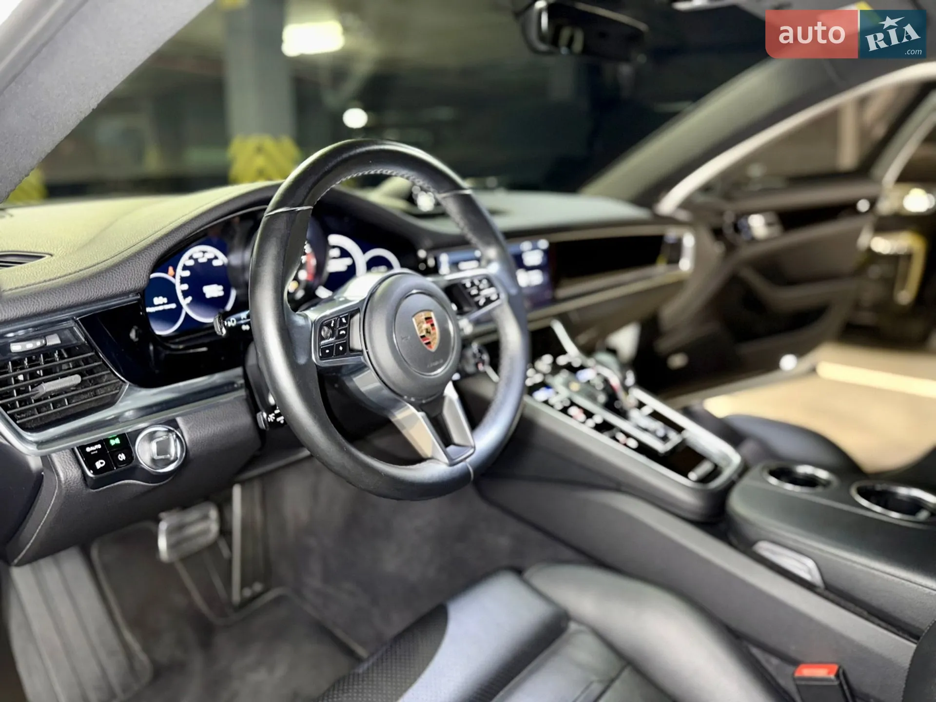 2019 Porsche Panamera - мініатюра 19