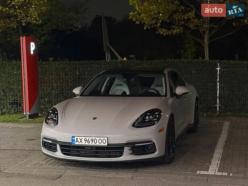 Porsche Panamera