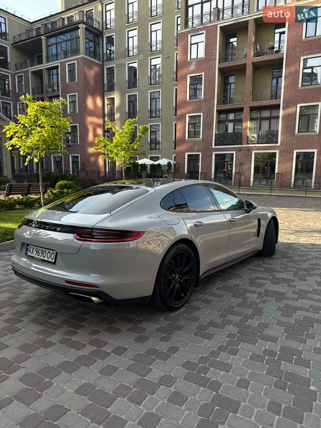 2018 Porsche Panamera - мініатюра 7