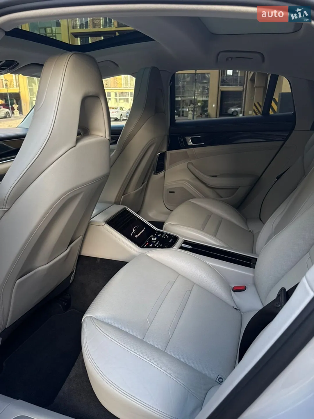 2018 Porsche Panamera - мініатюра 12