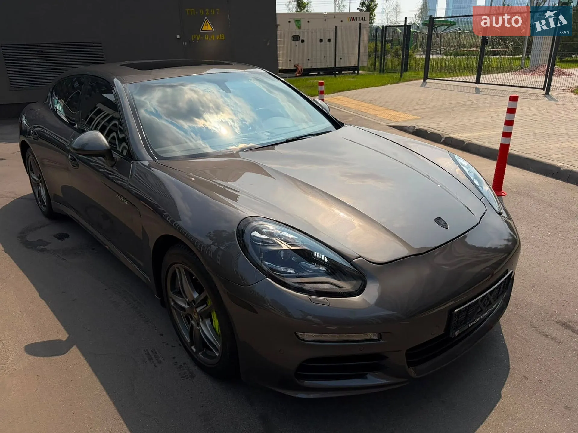 2015 Porsche Panamera - мініатюра 5