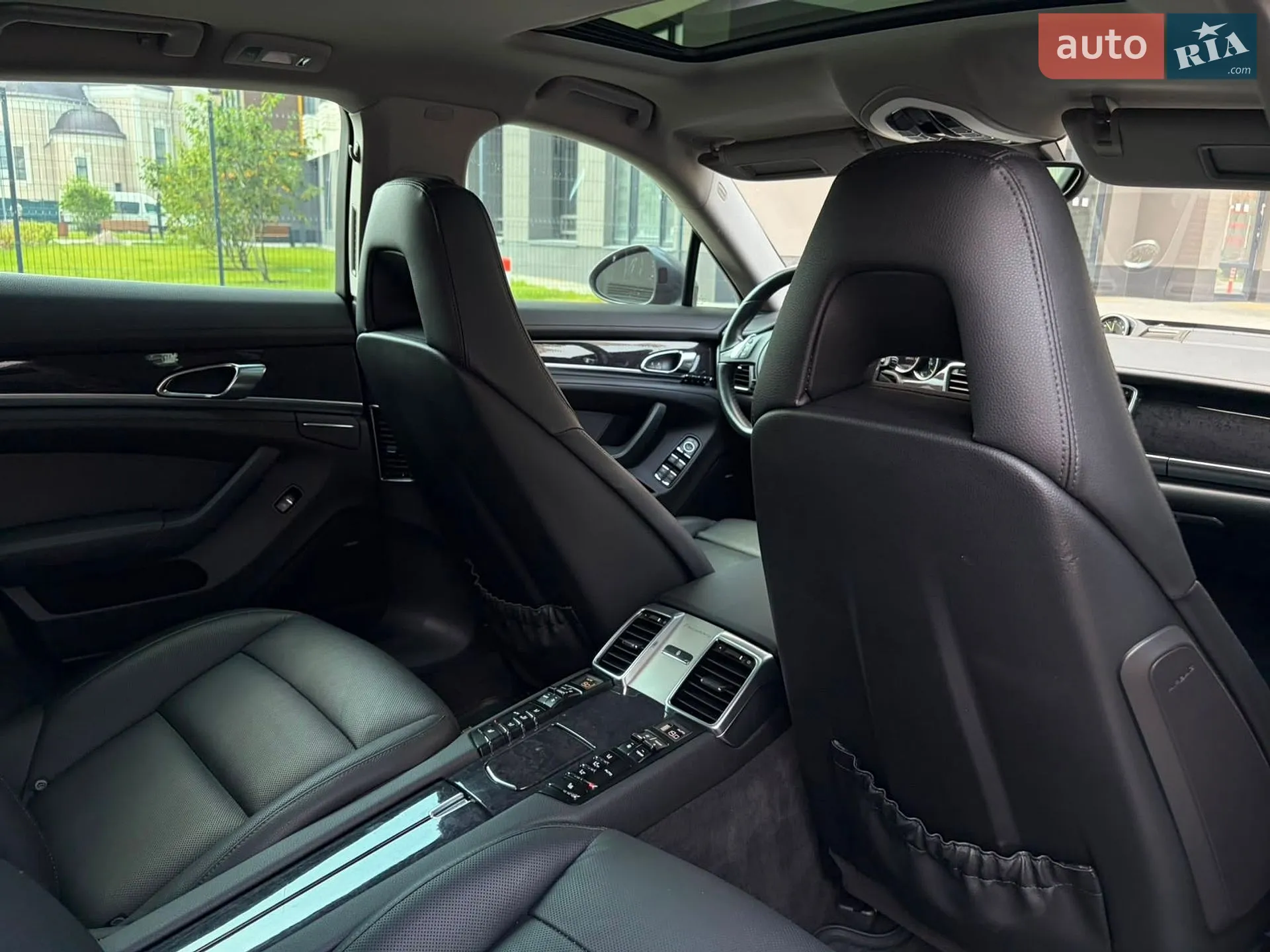 2015 Porsche Panamera - мініатюра 74