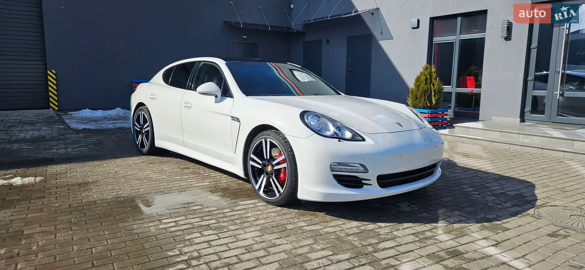 2012 Porsche Panamera - мініатюра 25