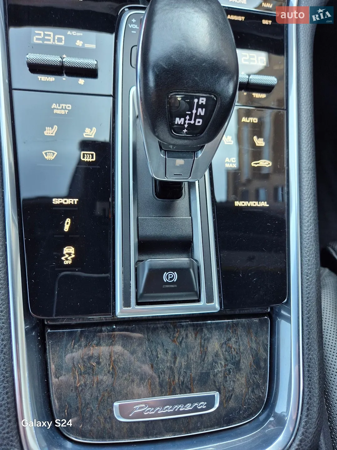2018 Porsche Panamera - мініатюра 16