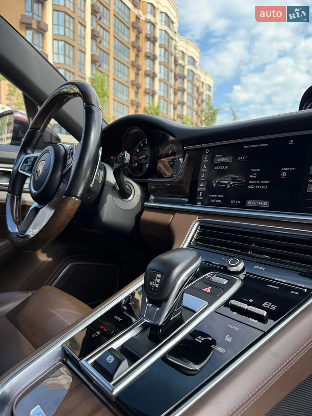 2017 Porsche Panamera - мініатюра 11
