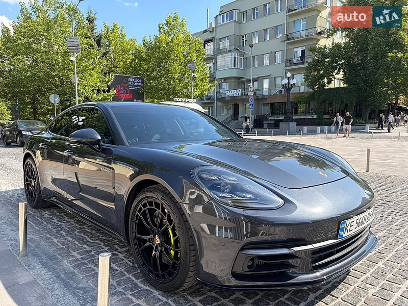Porsche Panamera