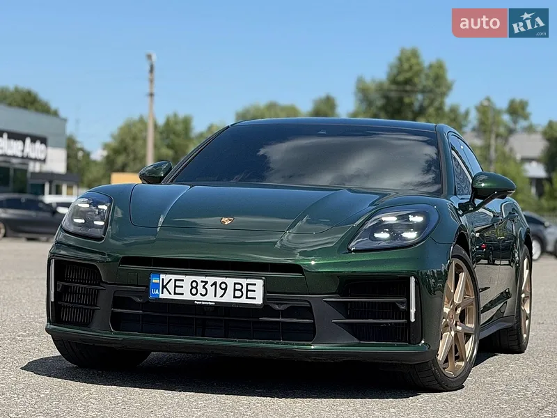 Porsche Panamera 2025