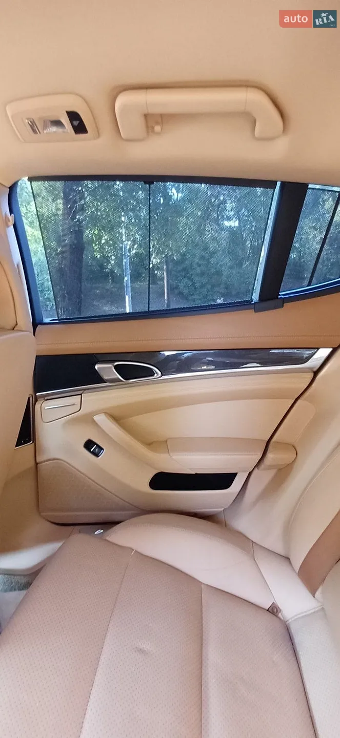 2012 Porsche Panamera - мініатюра 13