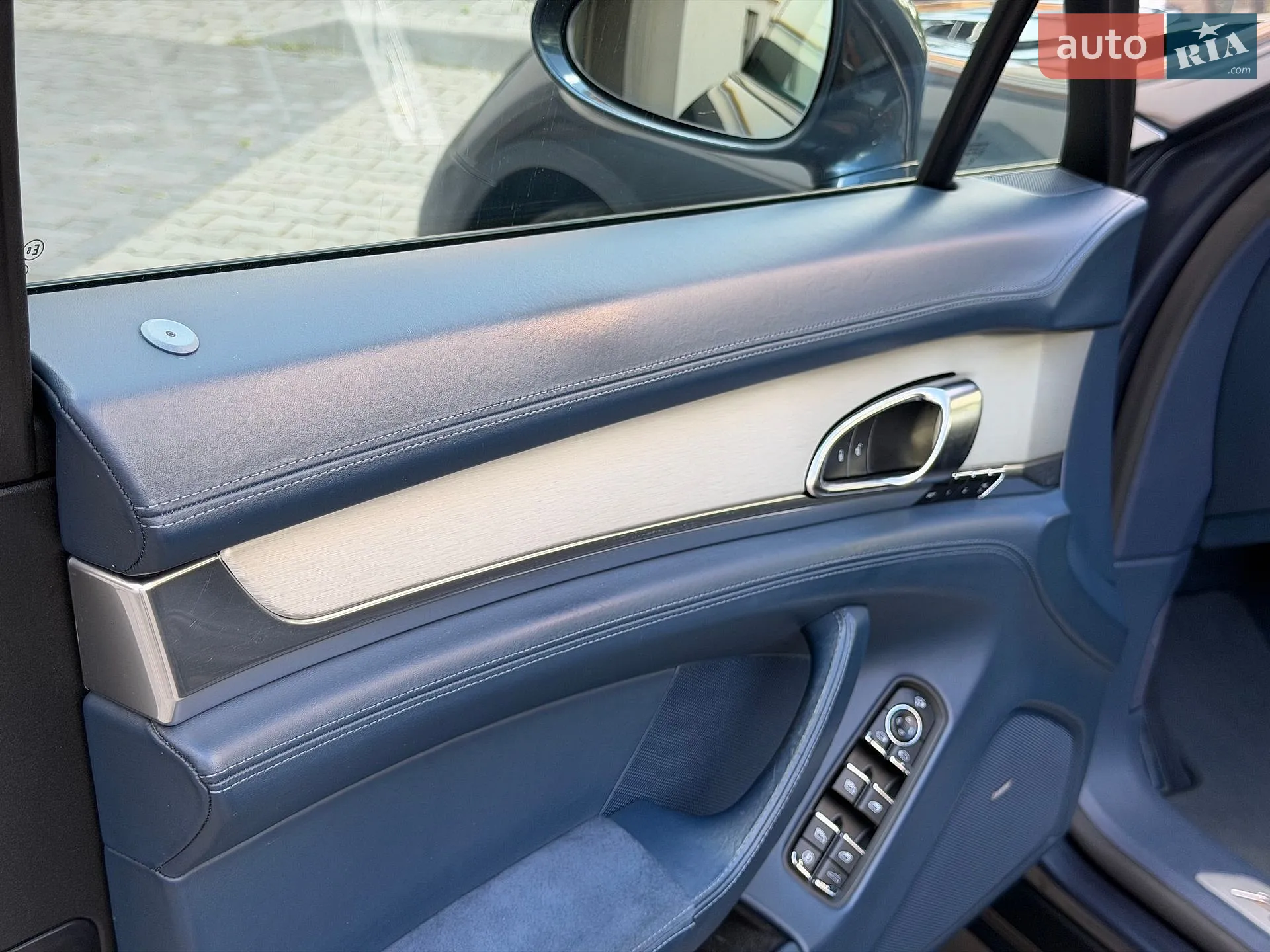 2012 Porsche Panamera - мініатюра 39