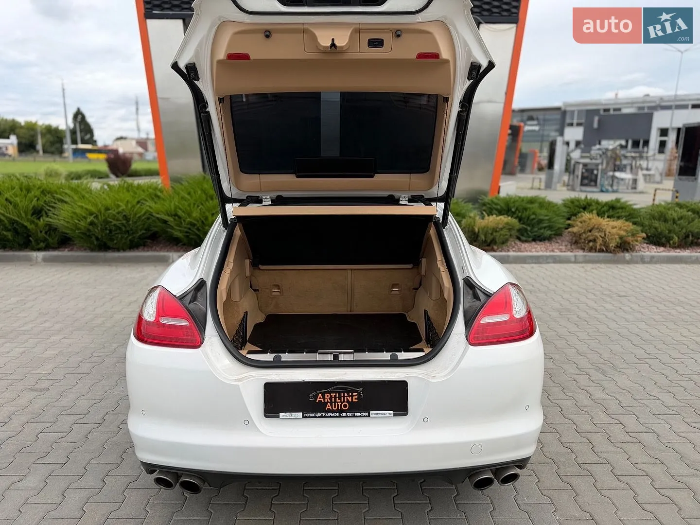 2012 Porsche Panamera - мініатюра 10