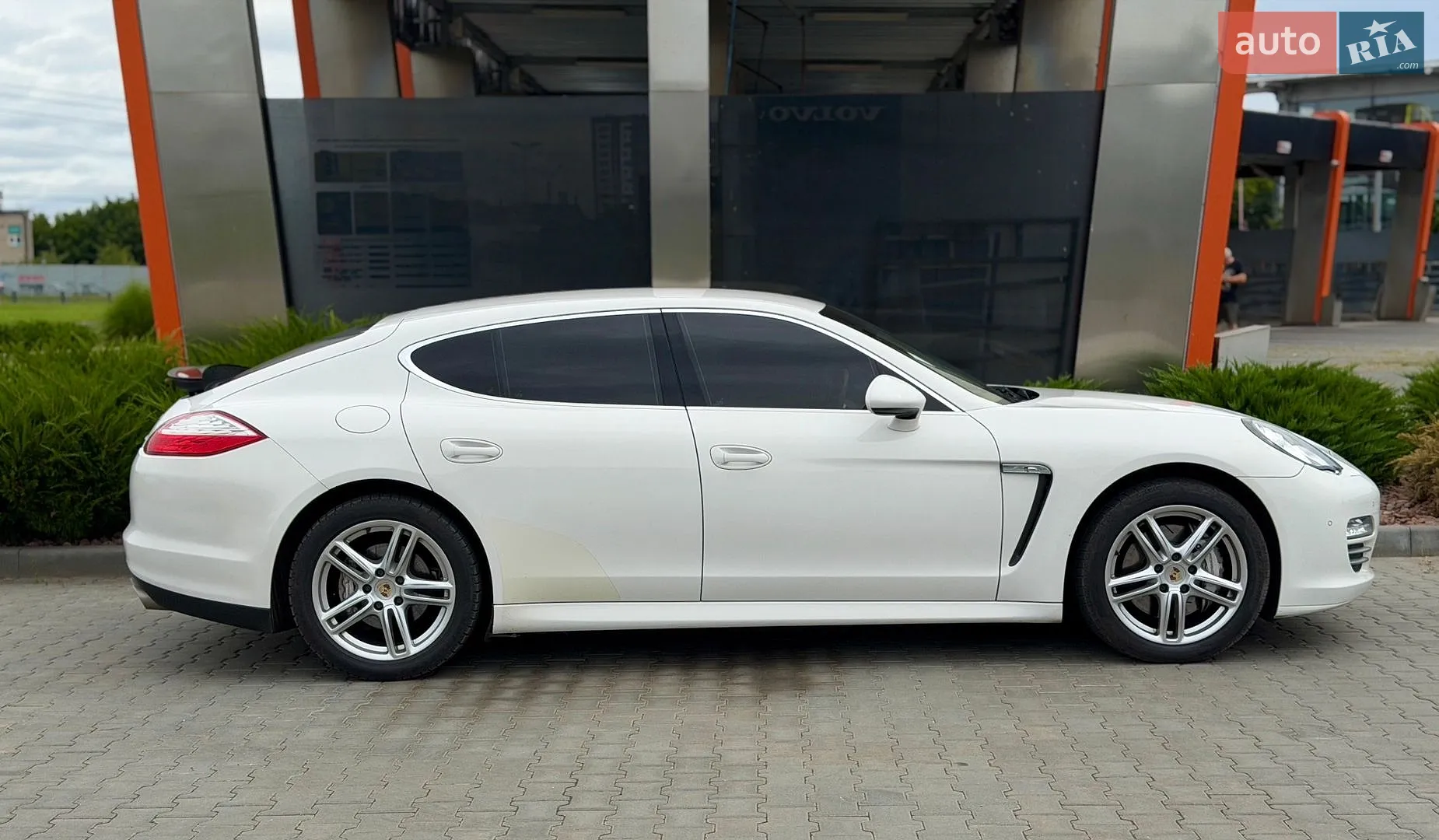 2012 Porsche Panamera - мініатюра 16