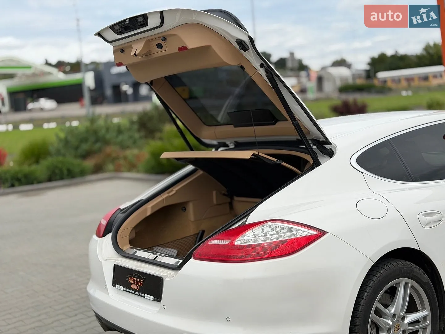 2012 Porsche Panamera - мініатюра 69