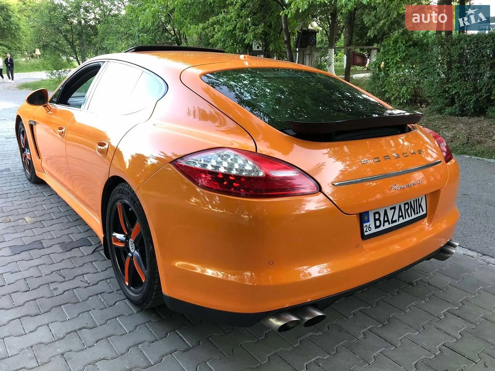 2010 Porsche Panamera - мініатюра 2