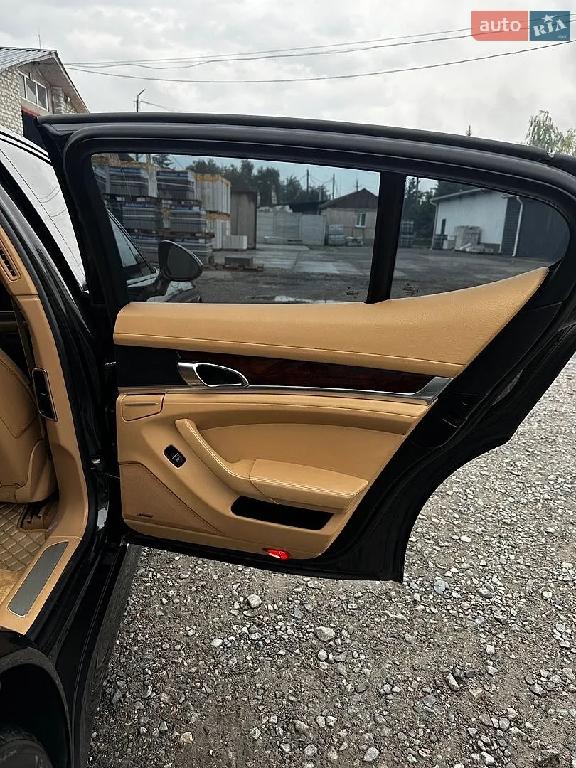 2012 Porsche Panamera - мініатюра 26