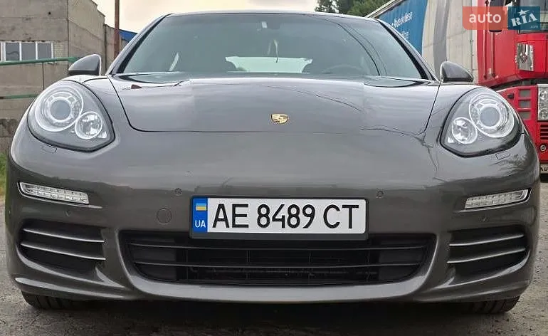 Porsche Panamera 2013