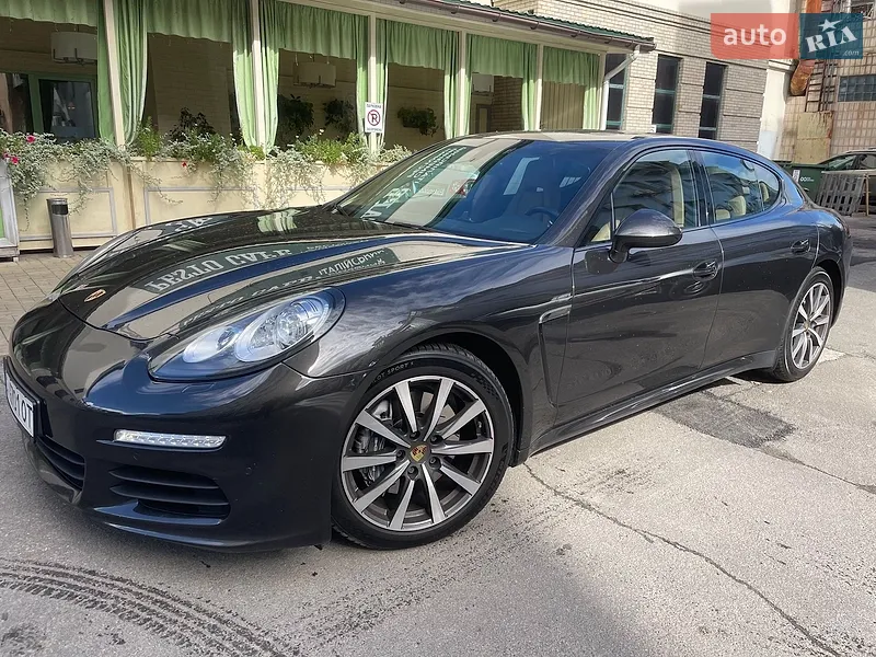 Porsche Panamera 2016