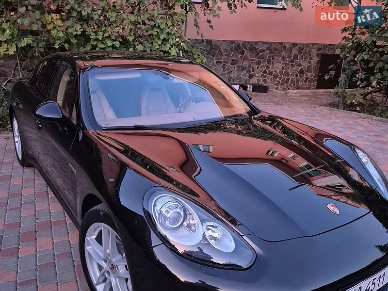 Porsche Panamera 2013