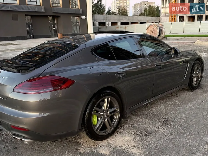 Porsche Panamera
