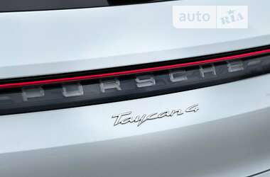 Универсал Porsche Taycan Cross Turismo 2021 в Киеве