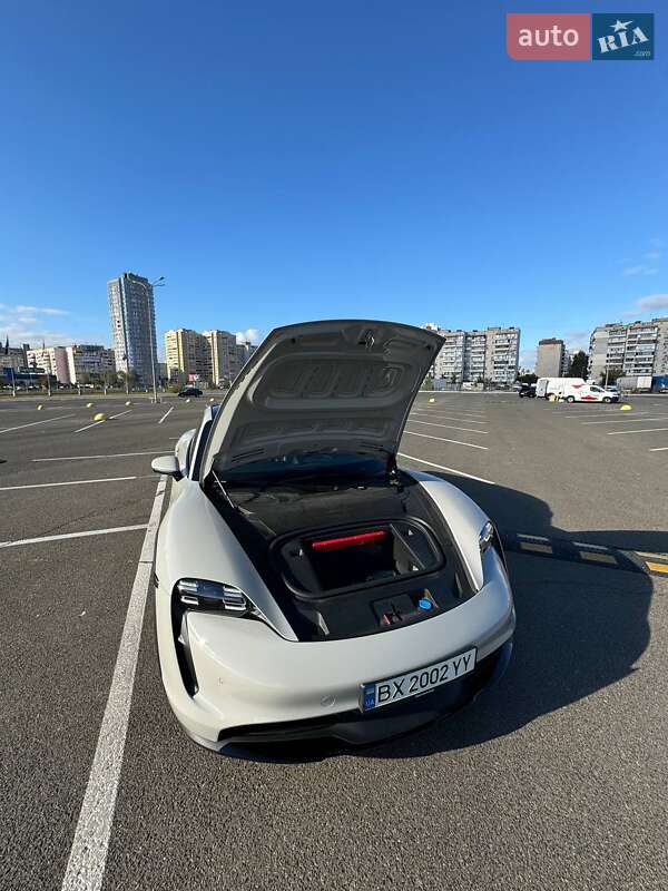 Універсал Porsche Taycan Cross Turismo 2022 в Києві