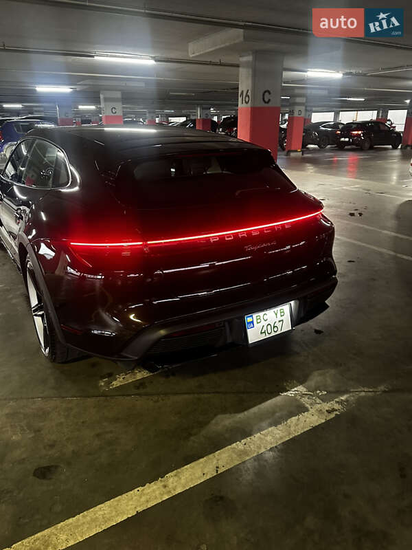 Универсал Porsche Taycan Cross Turismo 2022 в Львове фото 26 Универсал Porsche Taycan Cross Turismo 2022 в Львове