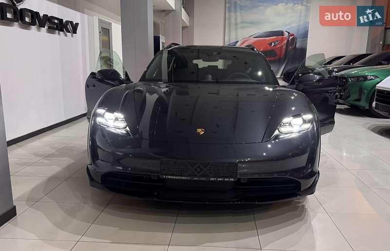 Универсал Porsche Taycan Cross Turismo 2022 в 