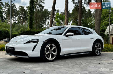 Универсал Porsche Taycan Cross Turismo 2021 в 
