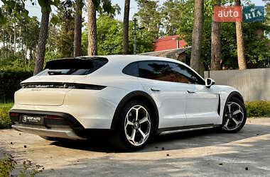 Универсал Porsche Taycan Cross Turismo 2021 в 
