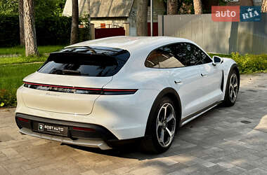 Универсал Porsche Taycan Cross Turismo 2021 в 