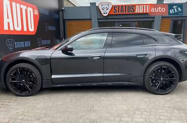 Седан Porsche Taycan Cross Turismo 2023 в 