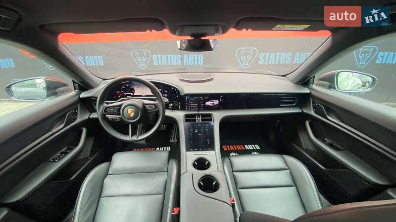 Седан Porsche Taycan Cross Turismo 2023 в Виннице