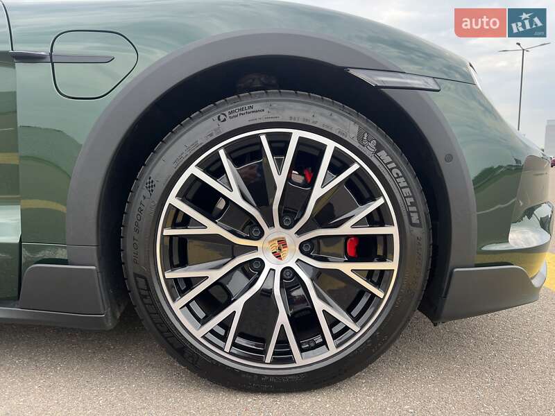 Універсал Porsche Taycan Cross Turismo 2024 в Києві