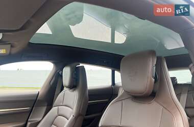 Универсал Porsche Taycan Cross Turismo 2024 в 