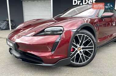 Универсал Porsche Taycan Cross Turismo 2021 в 