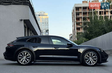 Универсал Porsche Taycan Cross Turismo 2023 в 