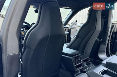 Универсал Porsche Taycan Cross Turismo 2023 в 